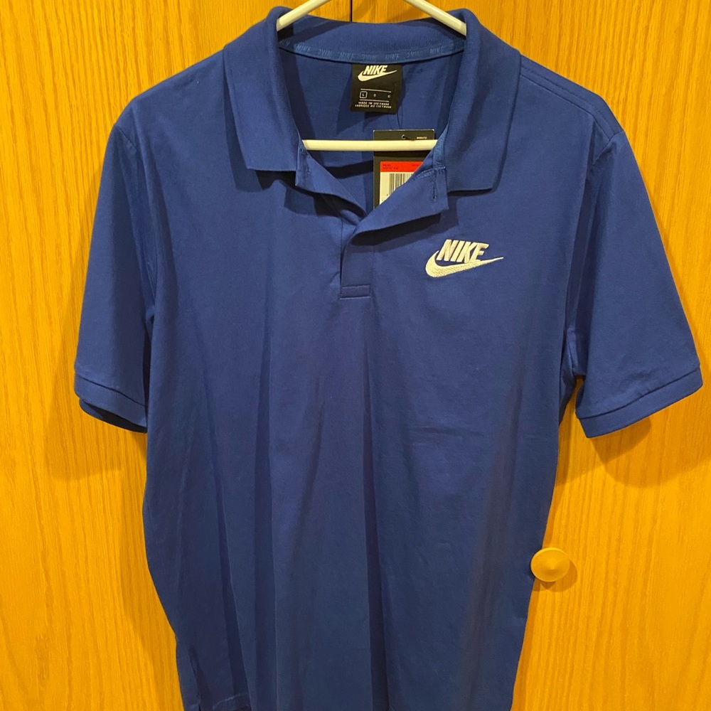NWT - Men’s NIKE Blue S/S Polo 🟦⬜️